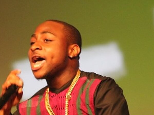 Davido Biography: Age, Net Worth, Wife, Songs & Career